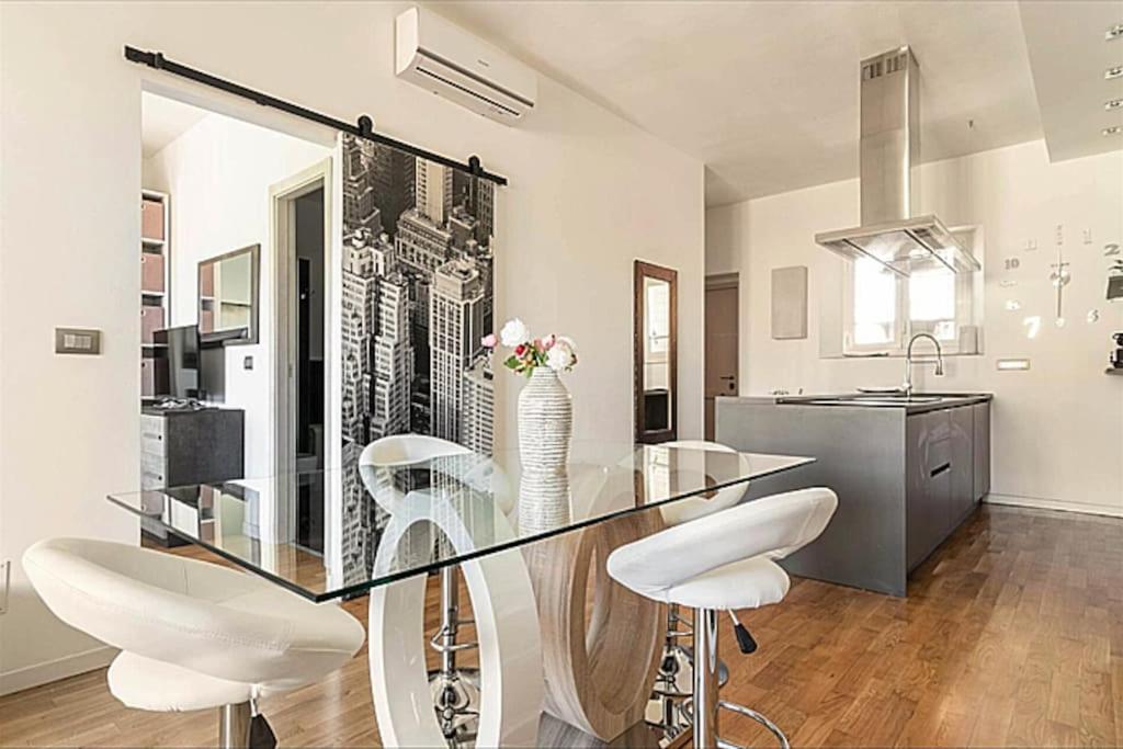 City Life Milan Apartment - Wi-Fi & Smart Tv Екстериор снимка