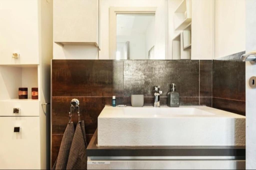 City Life Milan Apartment - Wi-Fi & Smart Tv Екстериор снимка